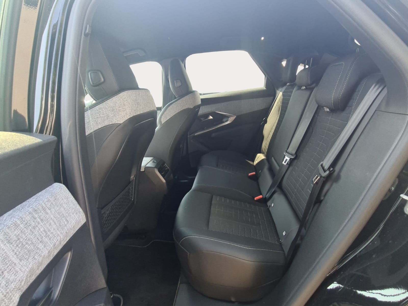 PEUGEOT 3008 145 e-DCS6 Hybrid GT-image-14