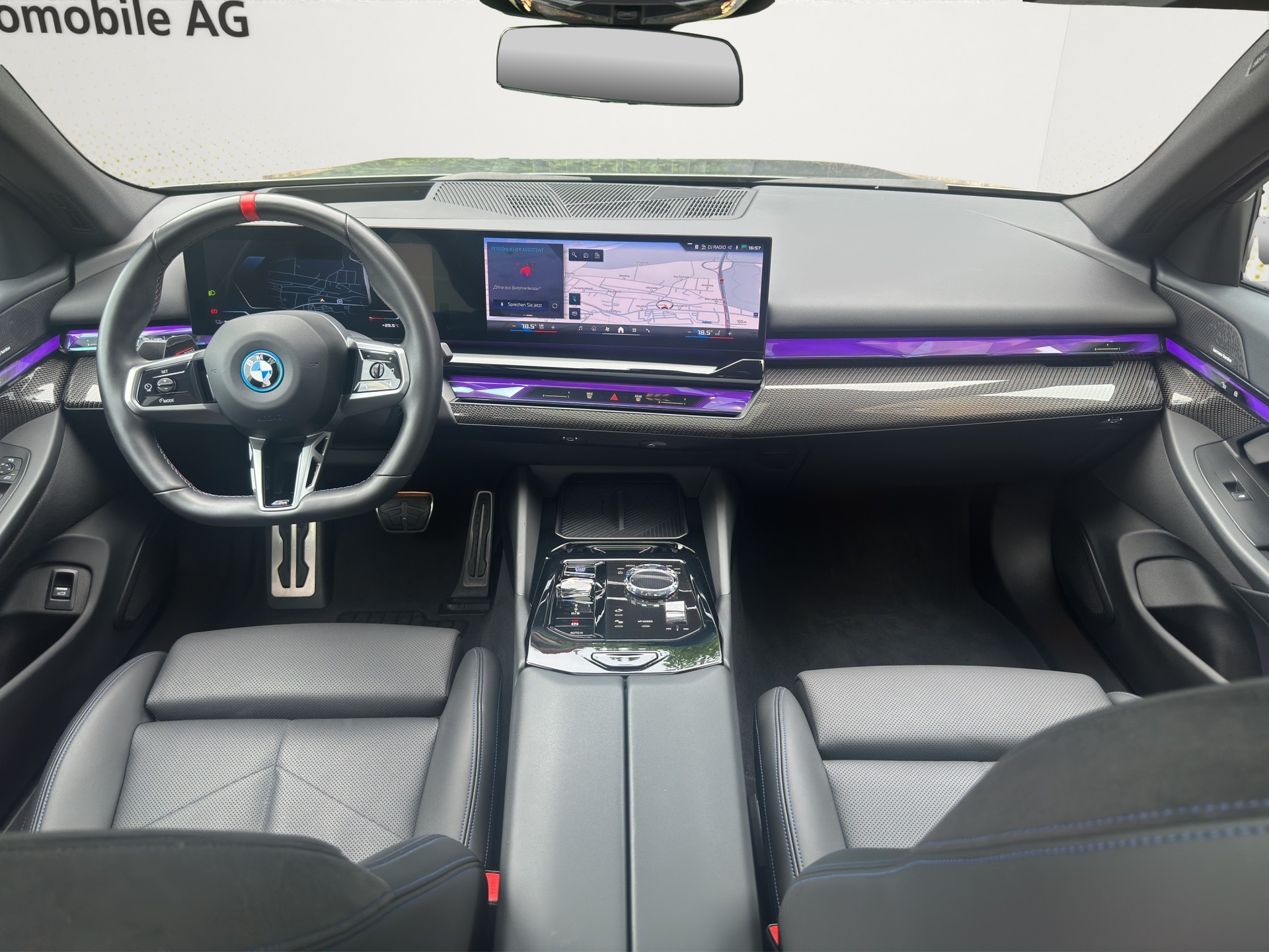 BMW i5 M60 xDrive (CH) LP: Fr. 150'670! AHK / Innovationspaket / Travel Paket / Comfort Paket-image-8