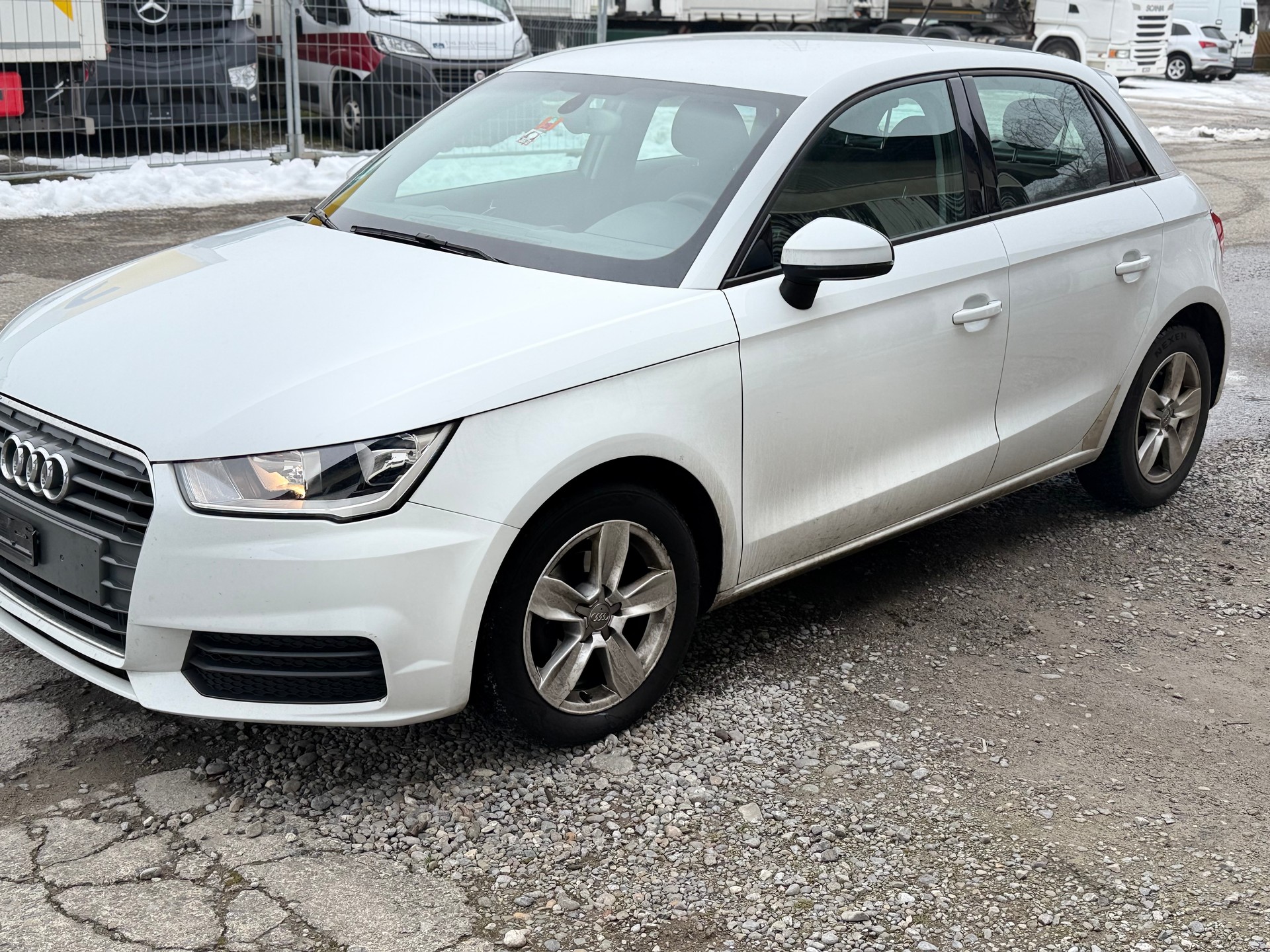 AUDI A1 Sportback 1.0 TFSI-image-3