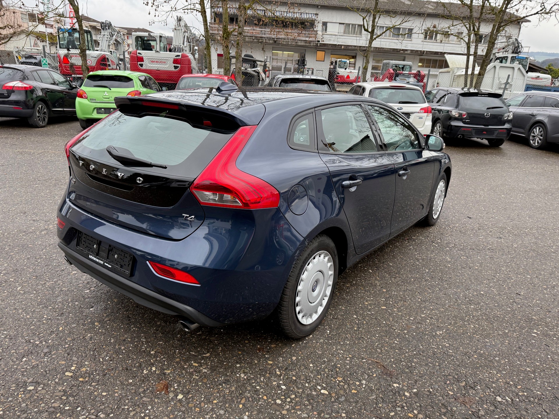 VOLVO V40 T4 Powershift-image-2