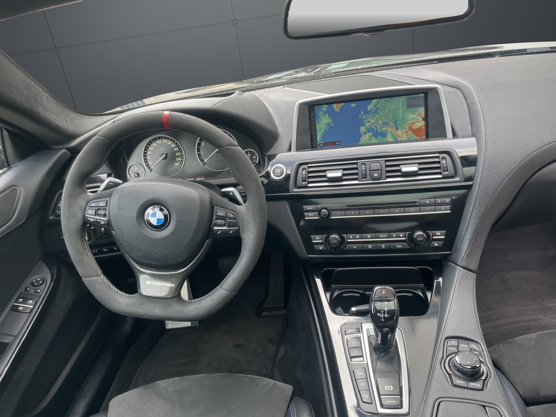 BMW 650i Coupé M Sport xDrive-image-10