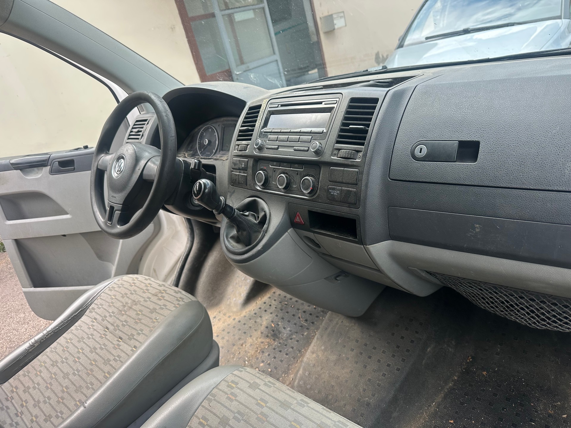 VW T5 2.0 TDI 4Motion-image-7