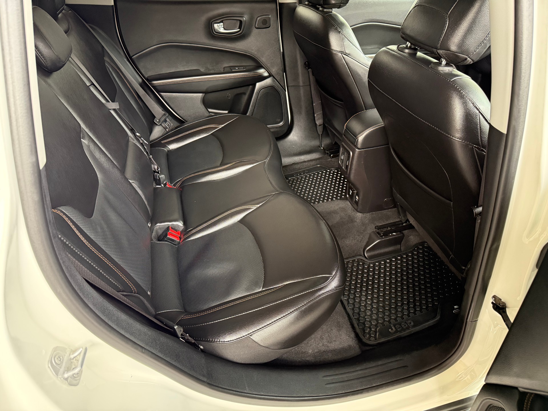 JEEP Compass 2.0CRD Limited AWD 9ATX-image-13