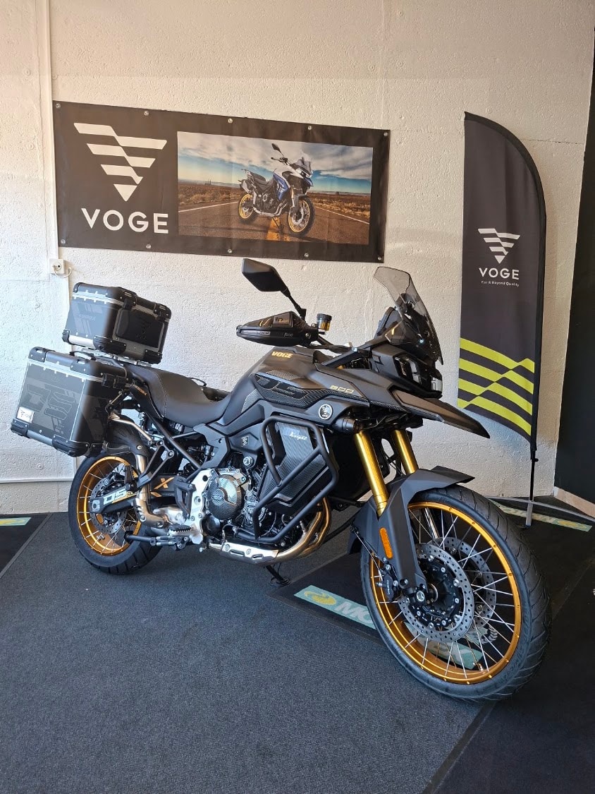 VOGE 900 DSX