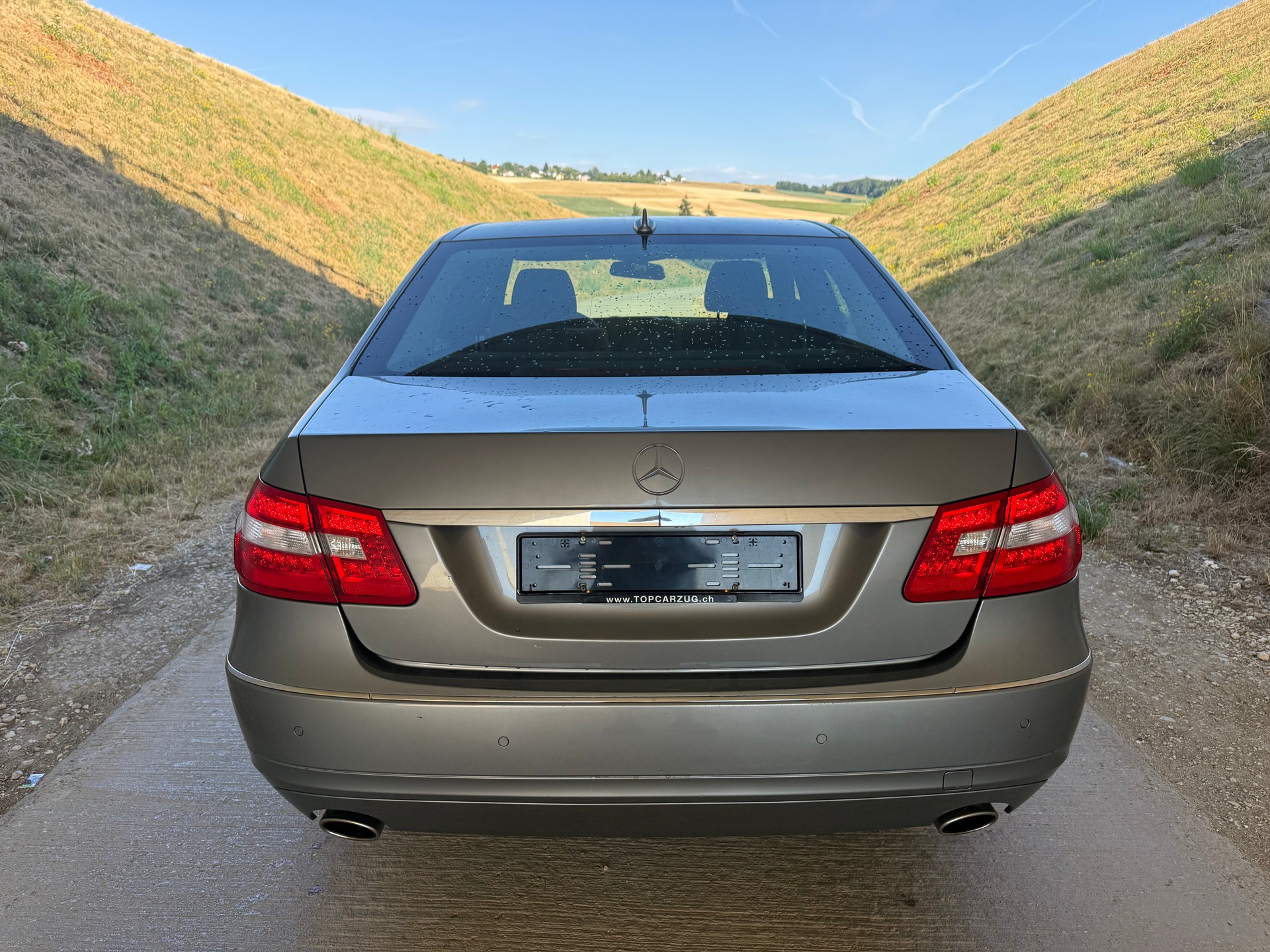MERCEDES-BENZ E 350 4Matic 7G-Tronic-image-3