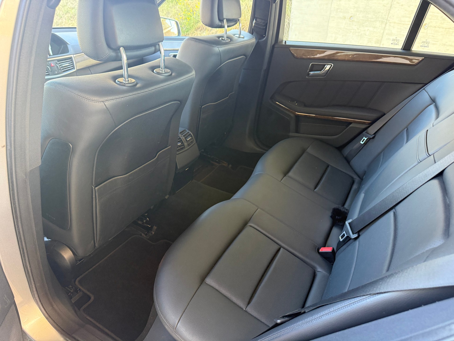 MERCEDES-BENZ E 350 4Matic 7G-Tronic-image-7