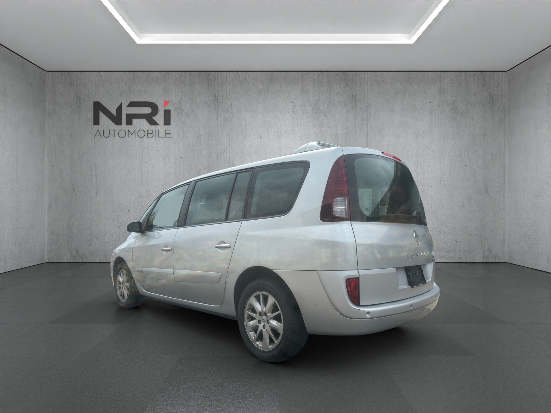 RENAULT Espace 2.0 dCi Swiss Edition-image-6