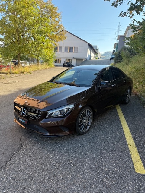 MERCEDES-BENZ CLA 200 Night Star 7G-DCT-image-2
