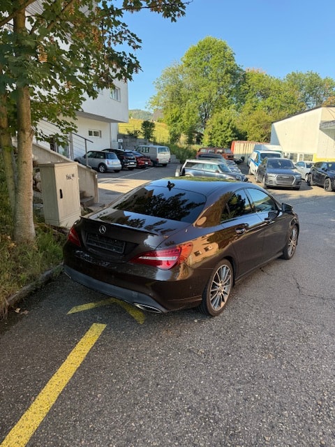 MERCEDES-BENZ CLA 200 Night Star 7G-DCT-image-4