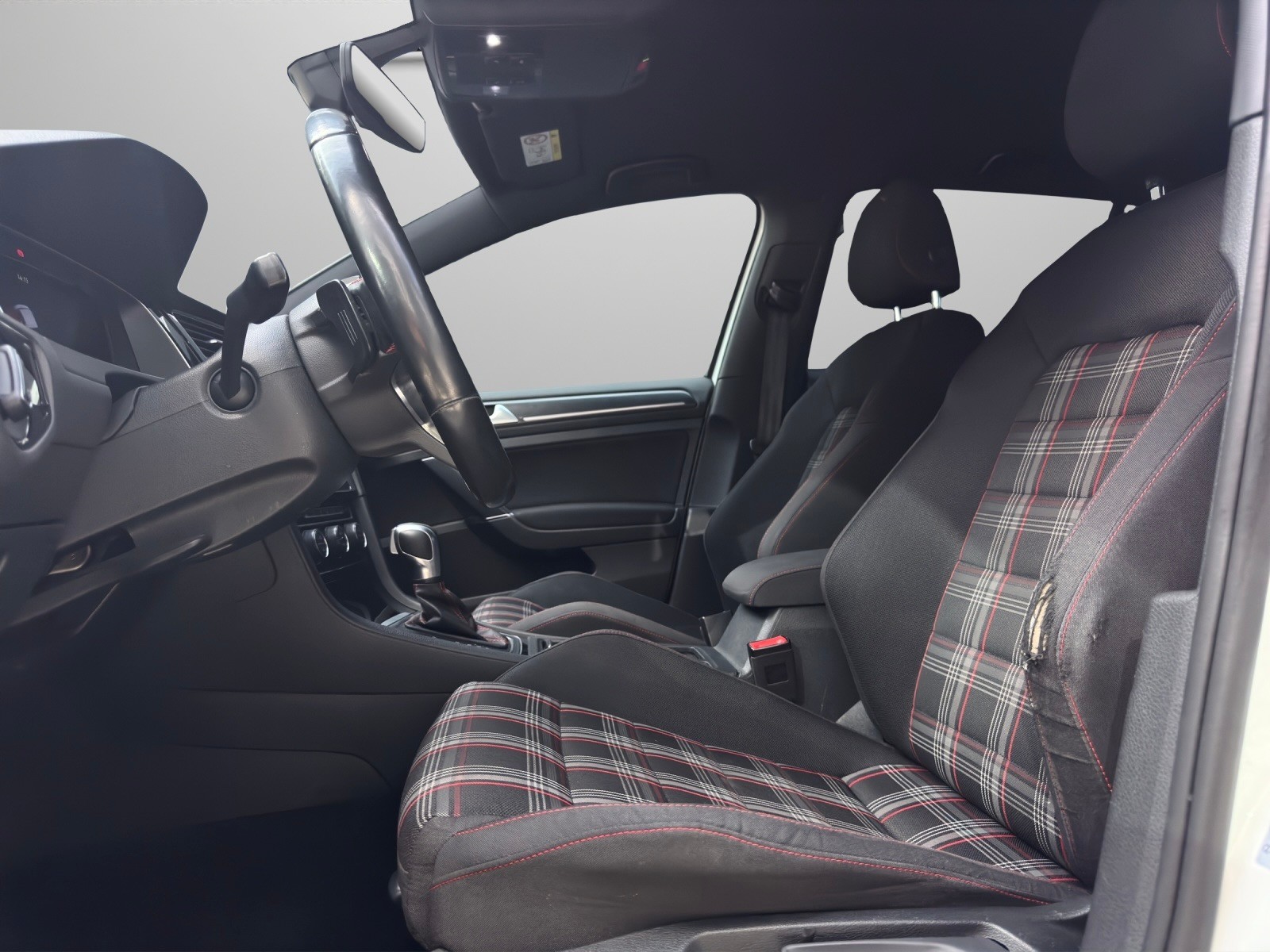 VW Golf 2.0 TSI GTI Performance DSG-image-7