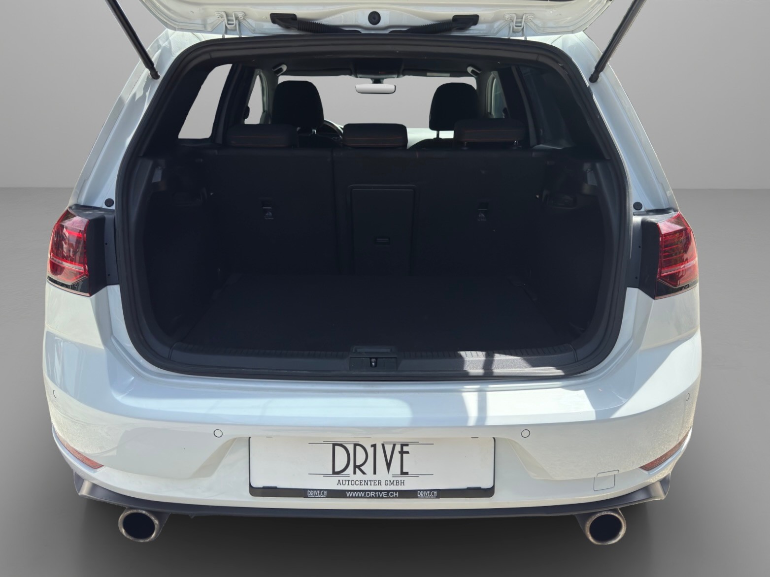 VW Golf 2.0 TSI GTI Performance DSG-image-11