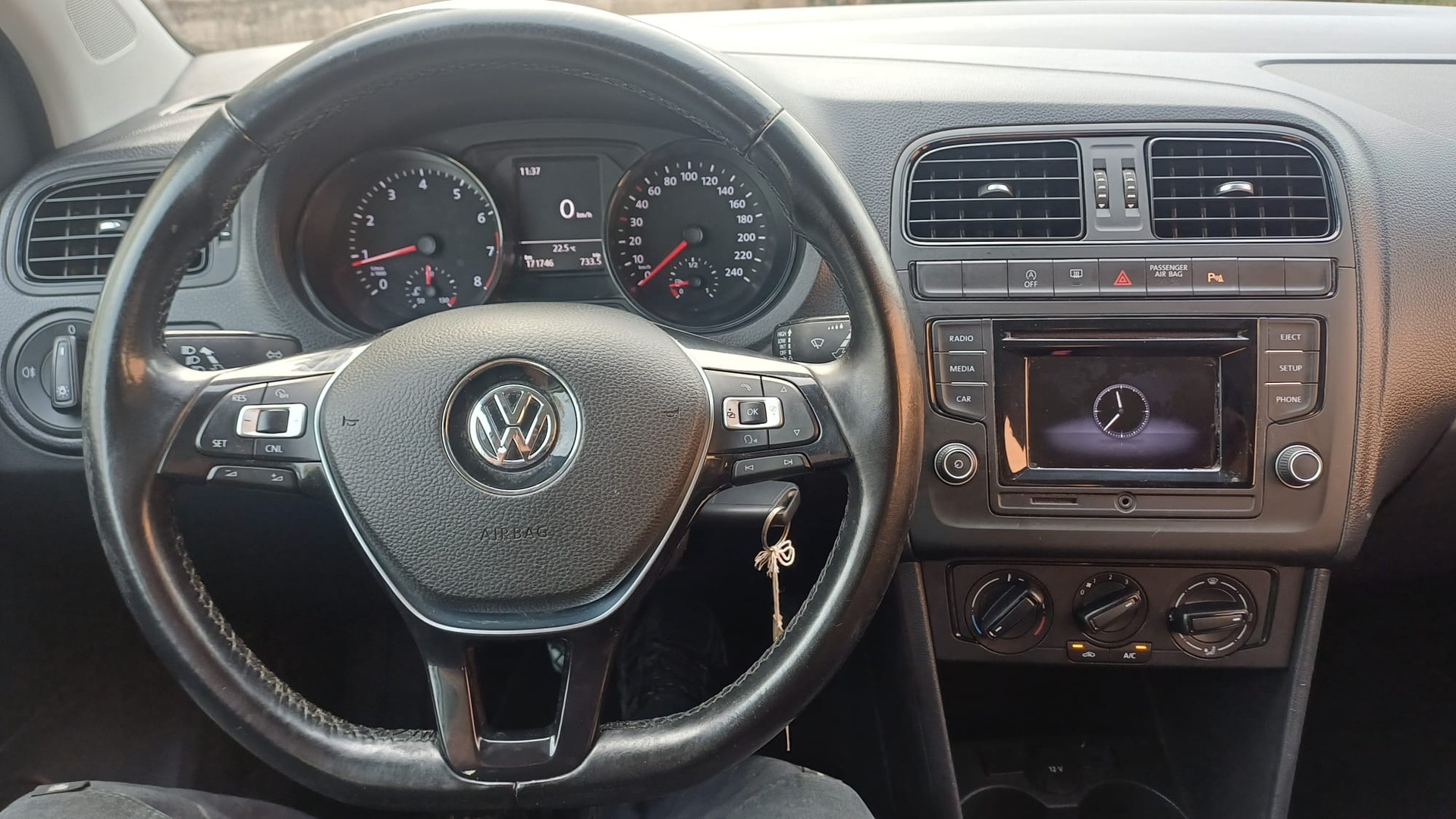 VW Polo 1.0 BMT Trendline Frisch MFK-image-12