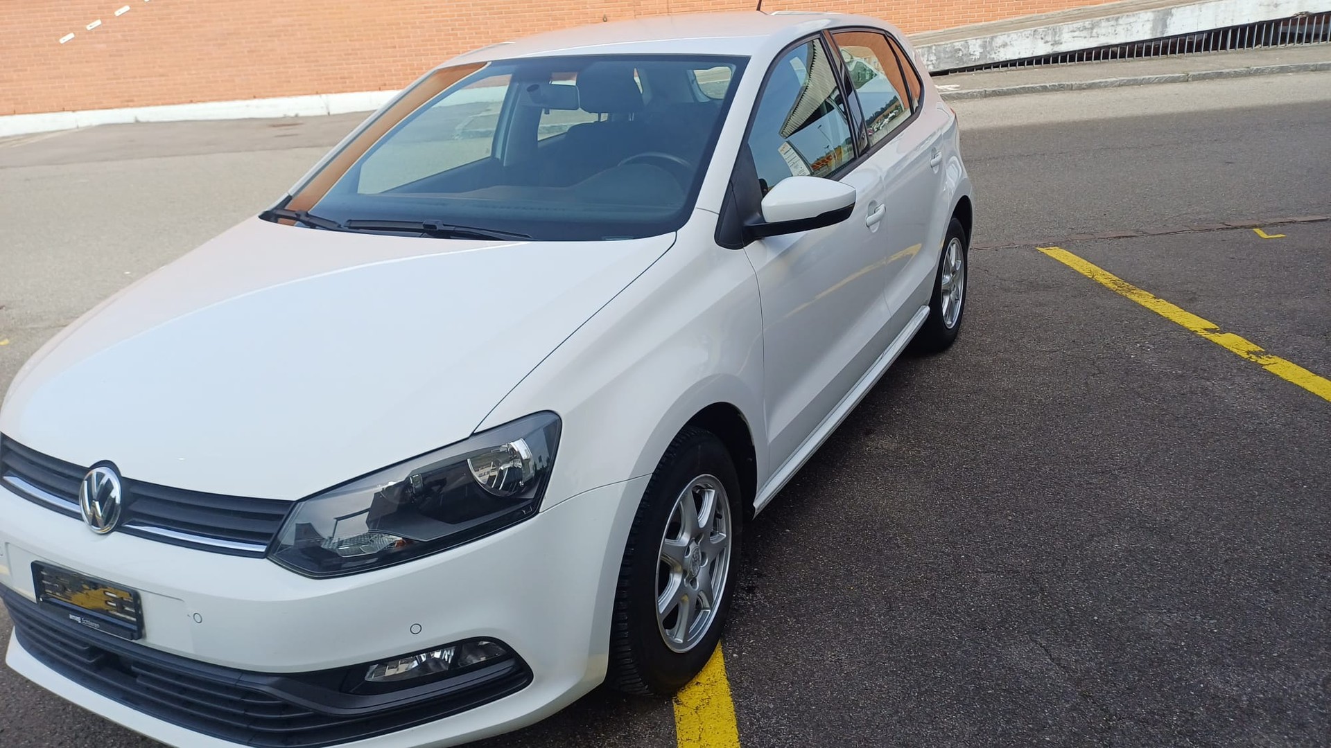 VW Polo 1.0 BMT Trendline Frisch MFK-image-1