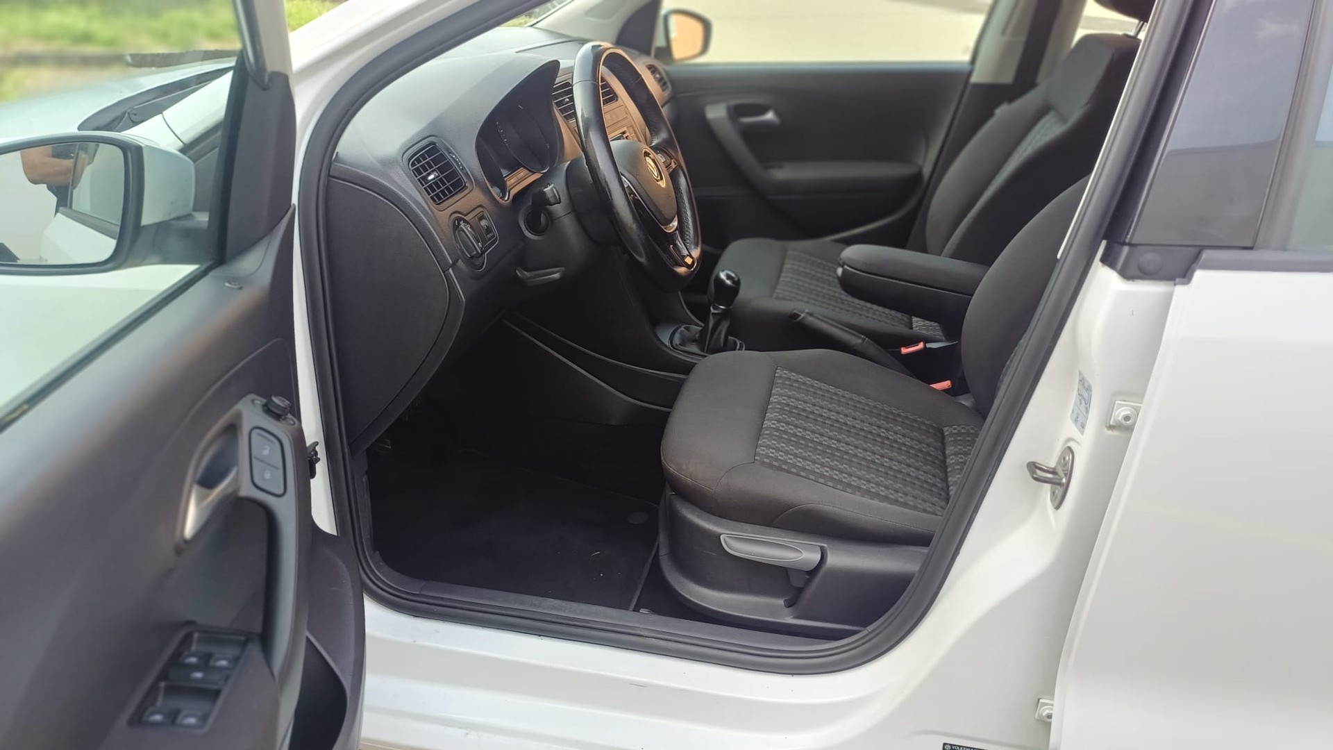 VW Polo 1.0 BMT Trendline Frisch MFK-image-7