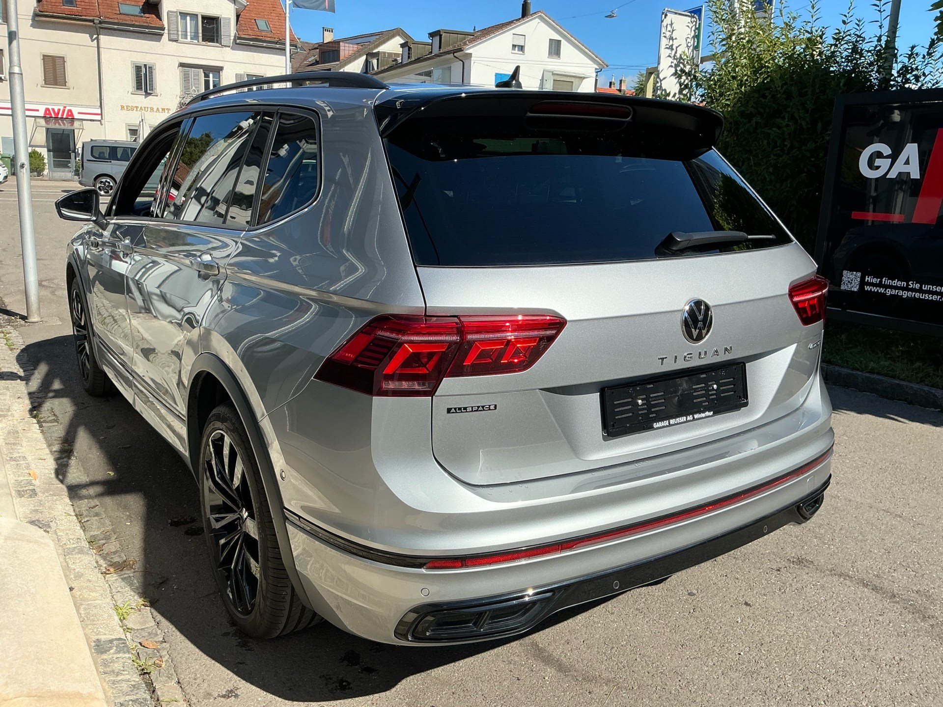 VW Tiguan Allspace R-Line 4Motion-image-5