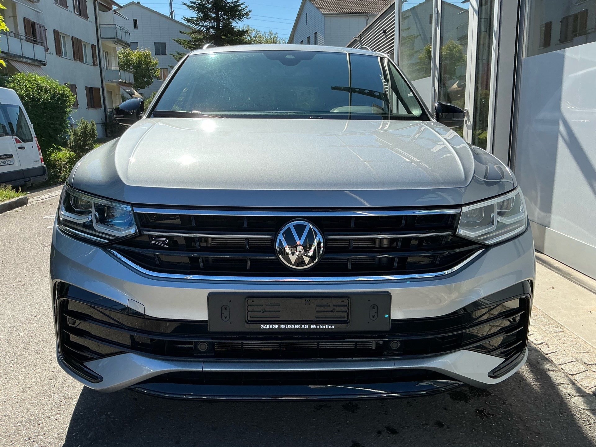 VW Tiguan Allspace R-Line 4Motion-image-1