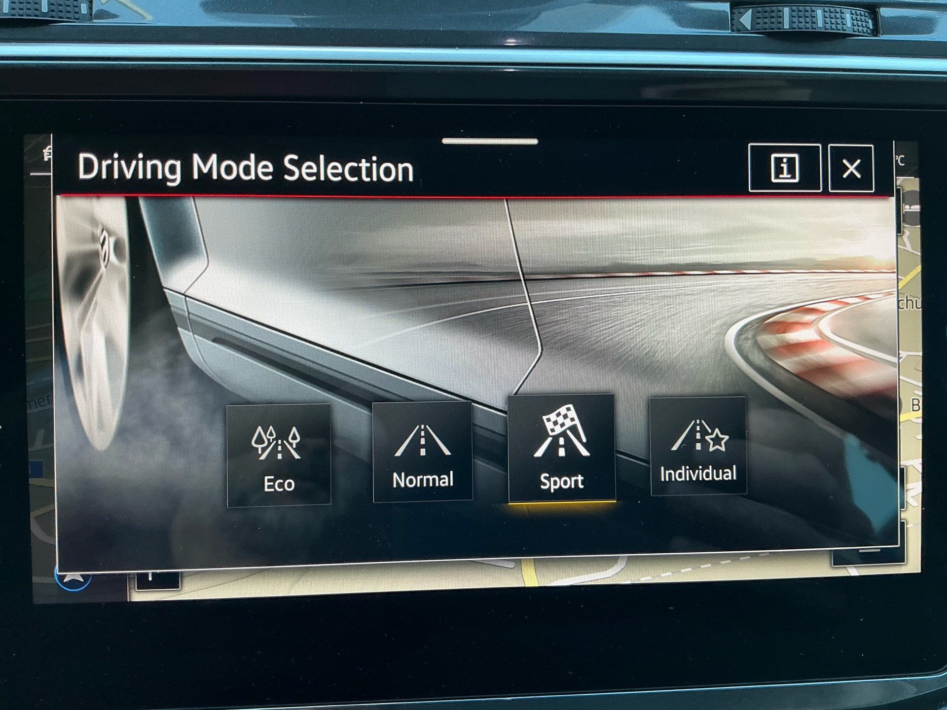 VW Tiguan Allspace R-Line 4Motion-image-13