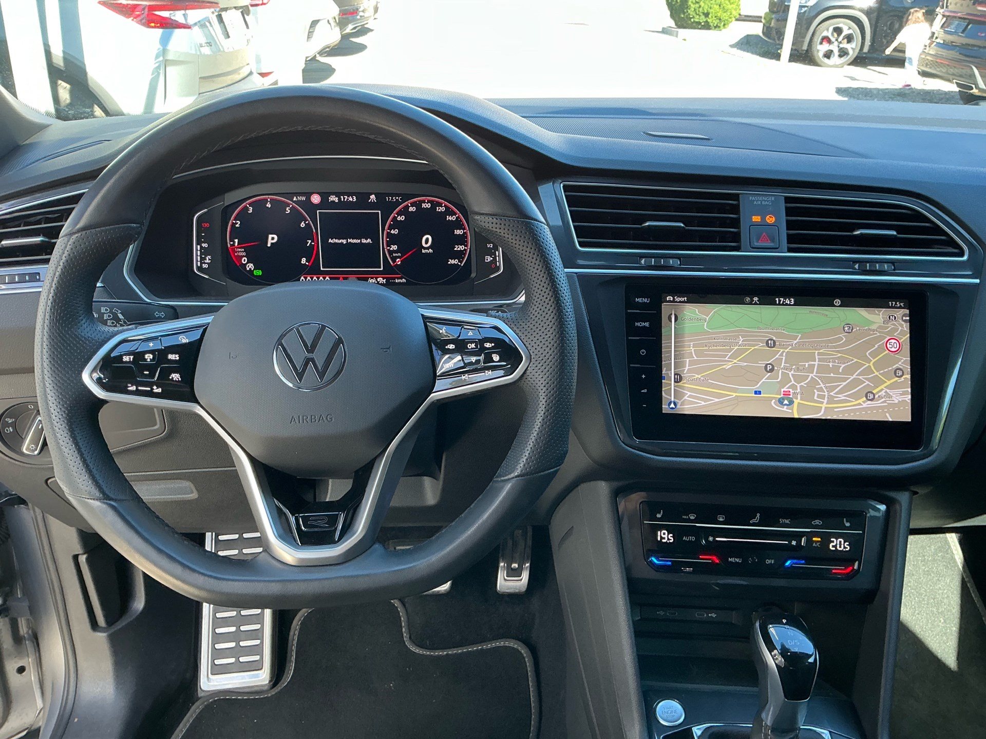 VW Tiguan Allspace R-Line 4Motion-image-8