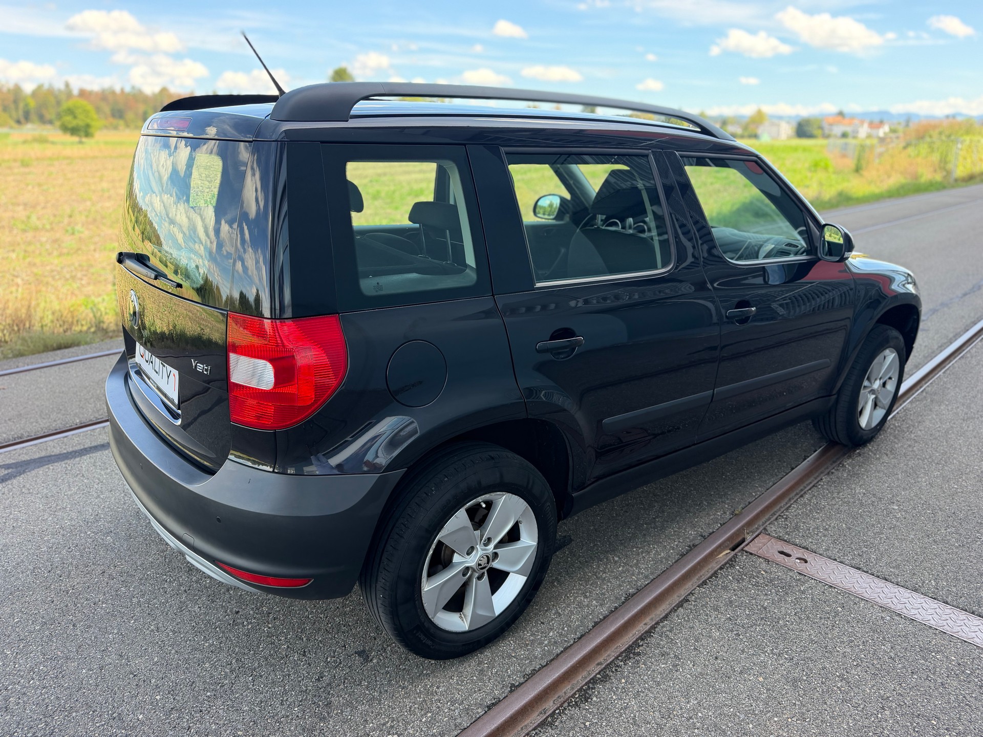 SKODA Yeti 2.0 TDI Elegance 4x4 DSG-image-4