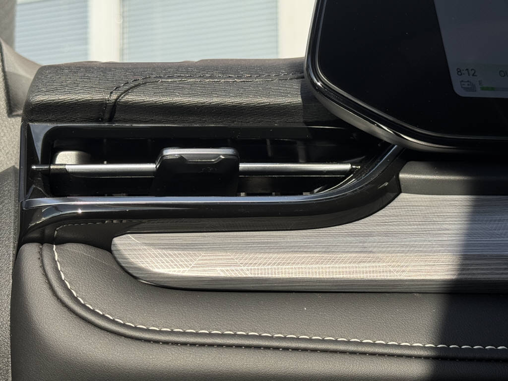 JAC JS6 1.5 PHEV-image-15