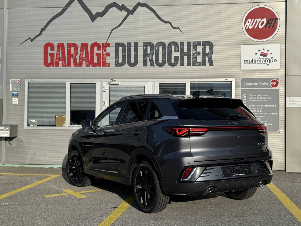 JAC JS6 1.5 PHEV-showroom-element-2