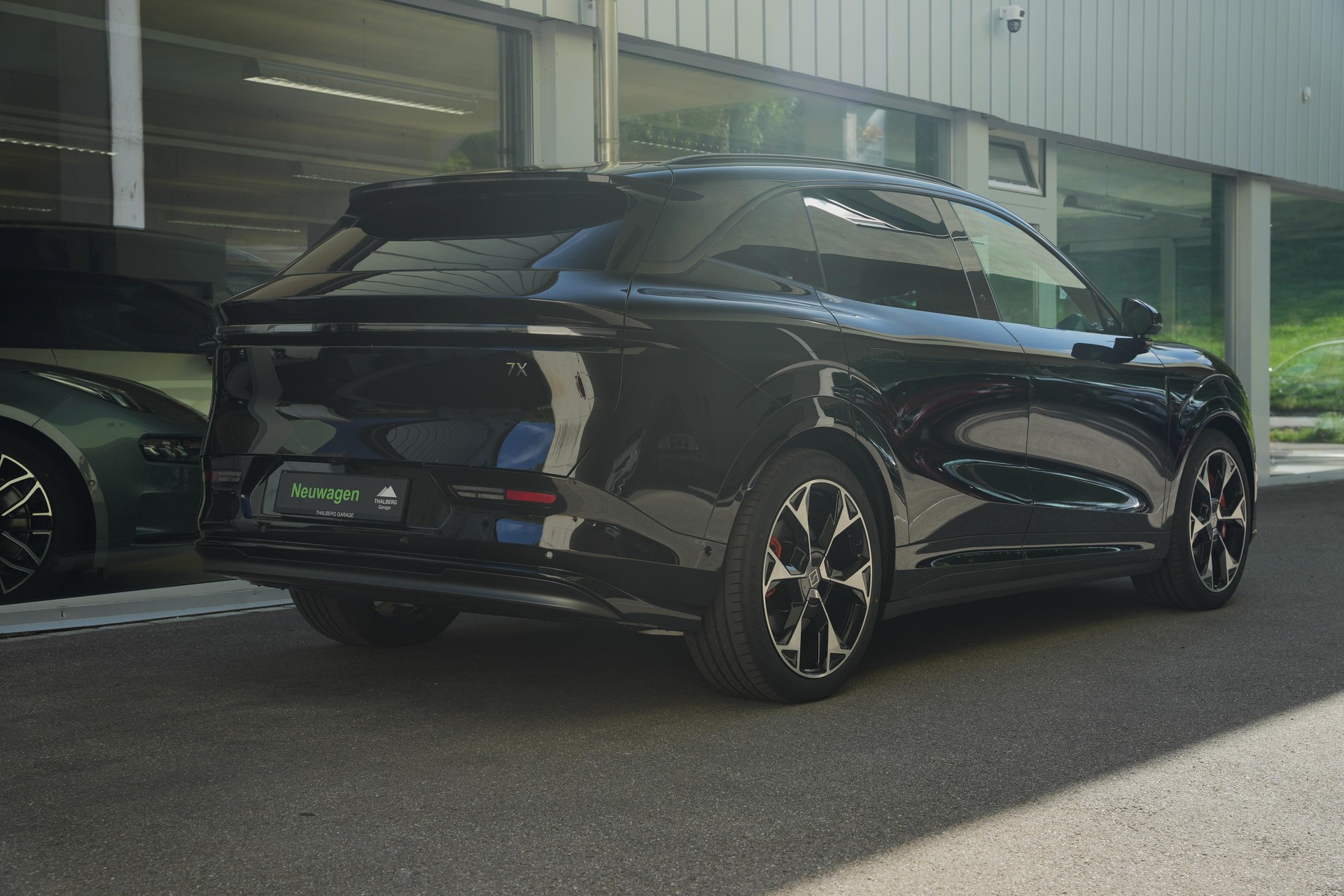 ZEEKR 7X Privilege AWD-image-2
