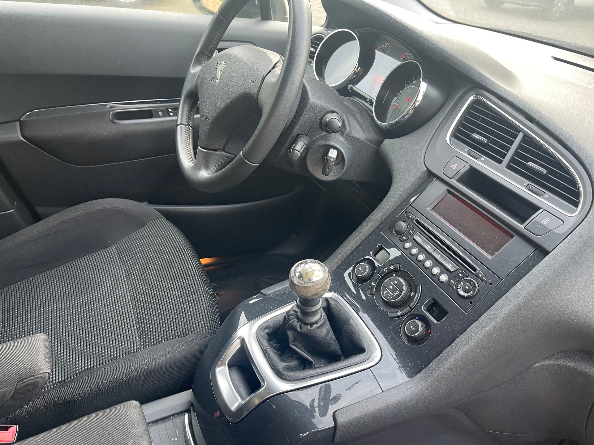 PEUGEOT 508 1.6 16V T Active-image-5