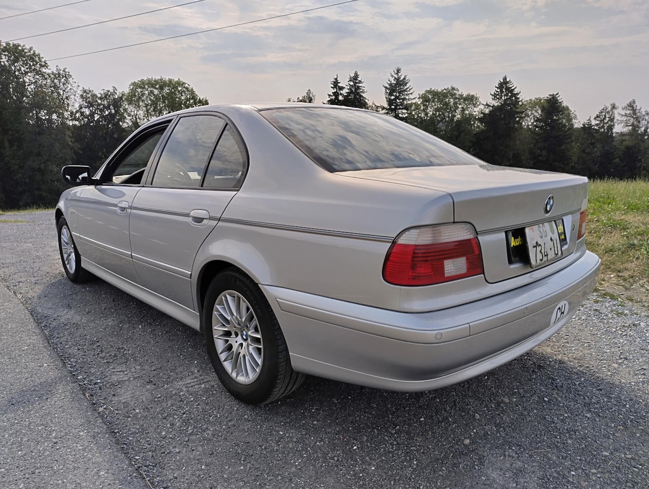 BMW 540i-image-2