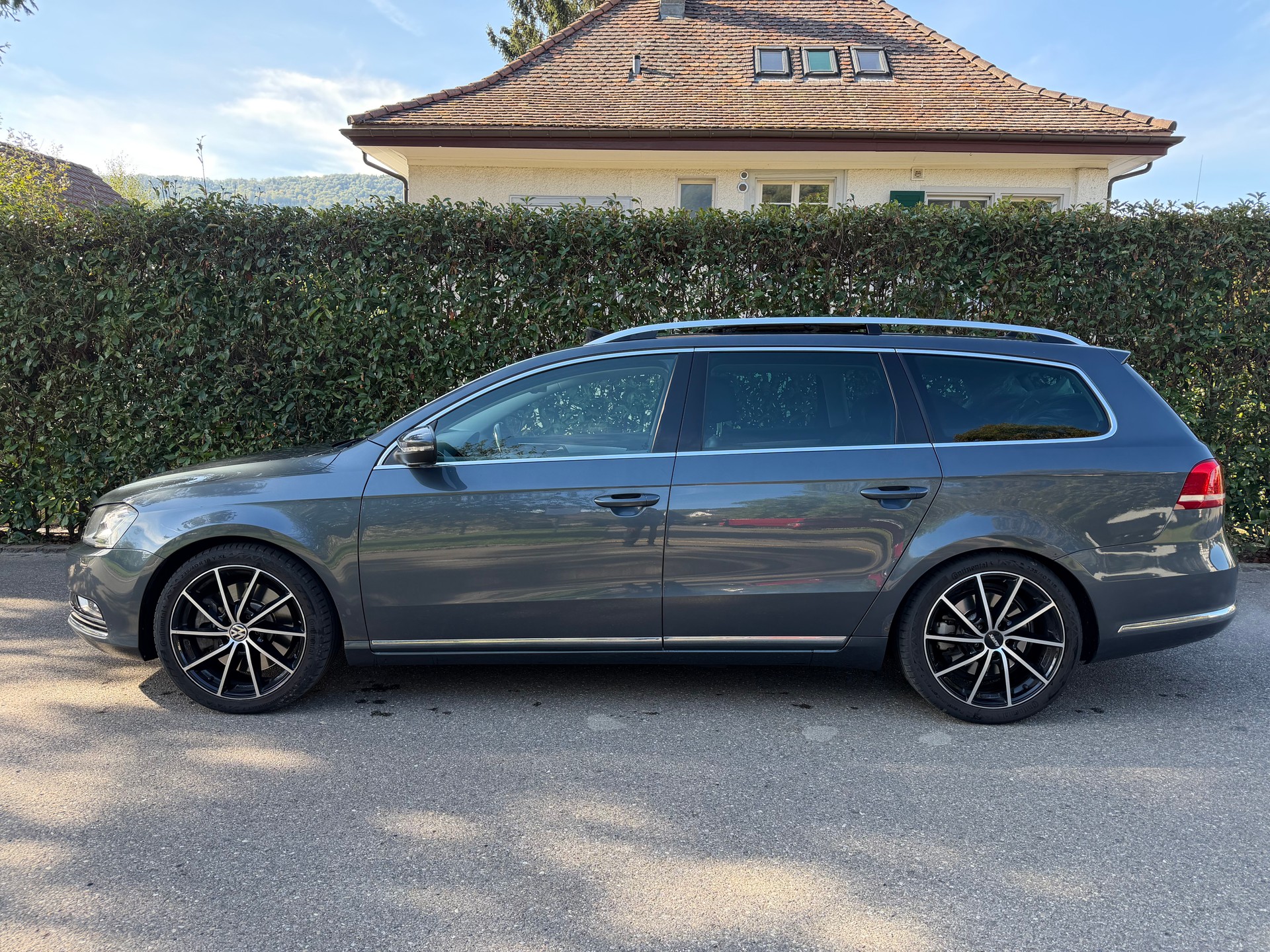 VW Passat Variant 3.6 FSI Highline 4Motion DSG-image-4