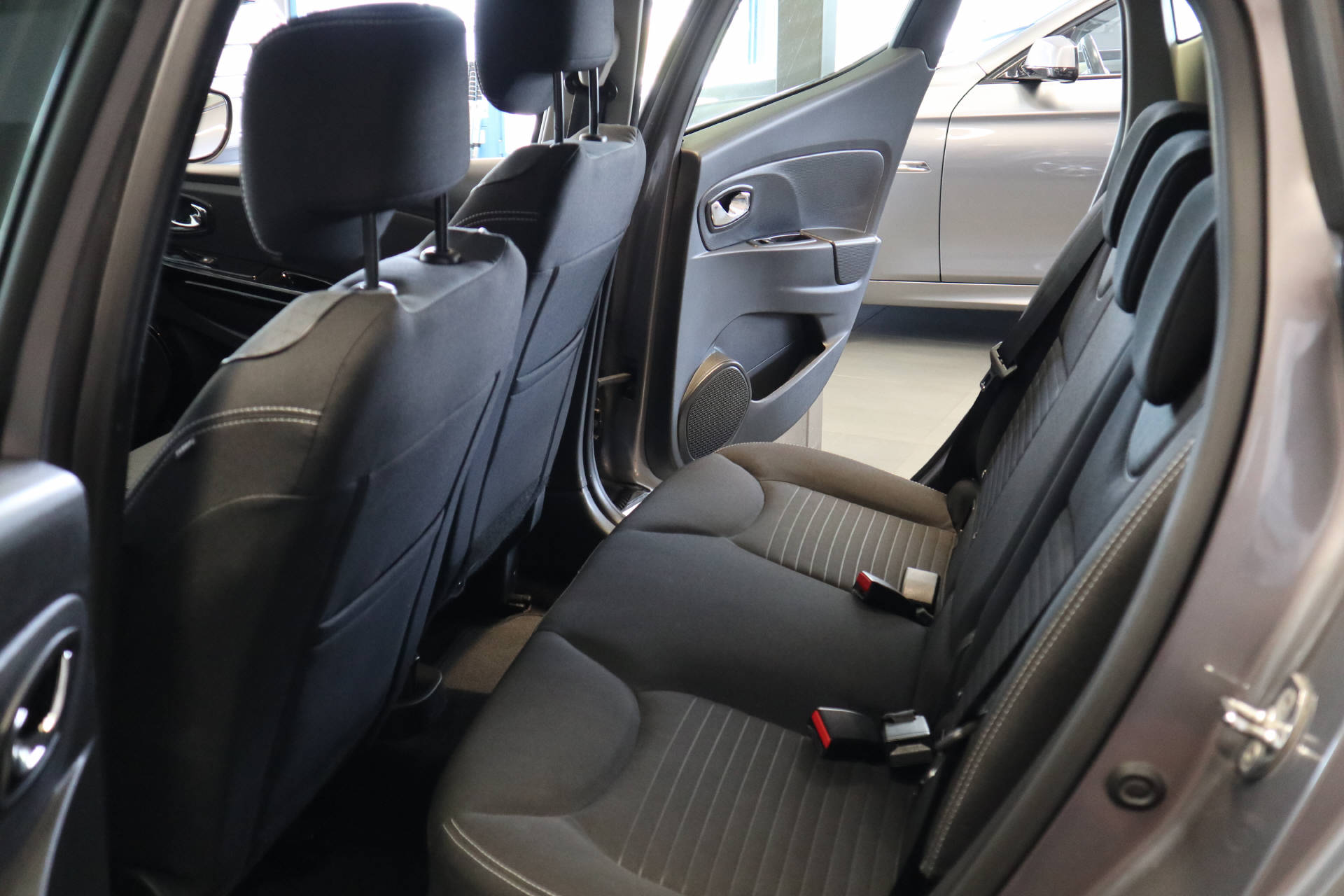RENAULT Clio 1.2 TCe 120 Dynamique-image-9