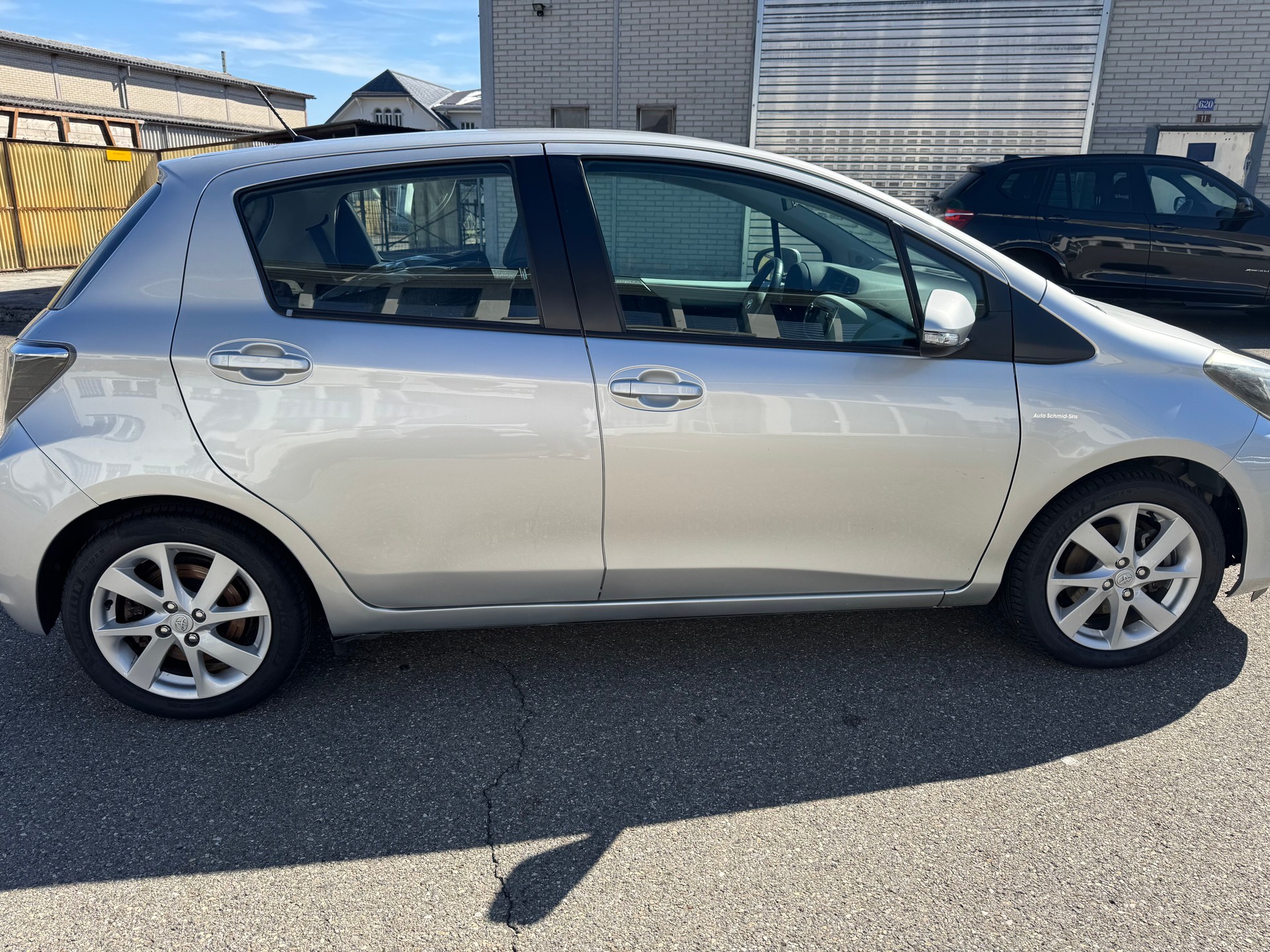 TOYOTA Yaris 1.5 VVT-i Hybrid Sol CVT-image-3