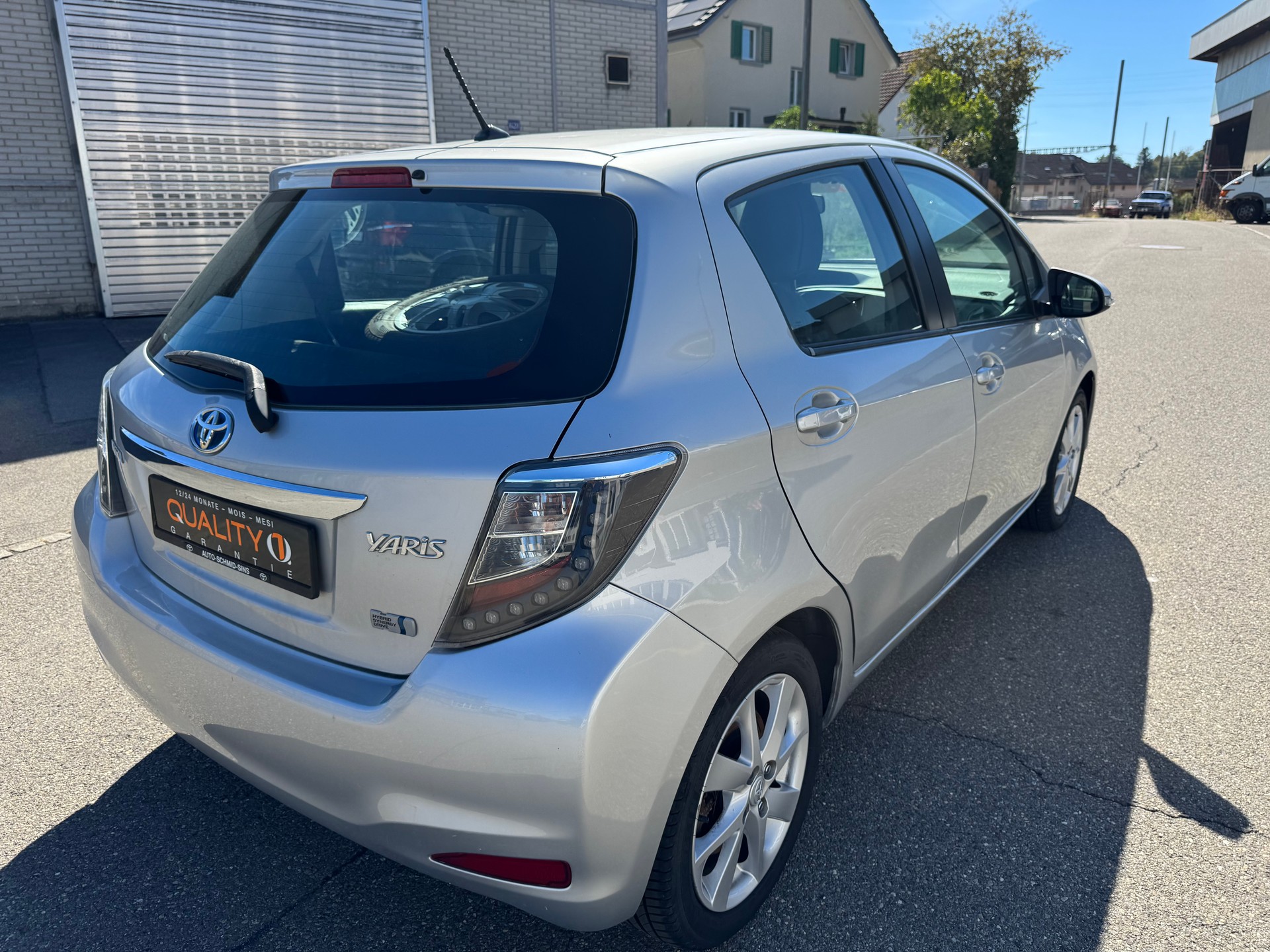 TOYOTA Yaris 1.5 VVT-i Hybrid Sol CVT-image-4