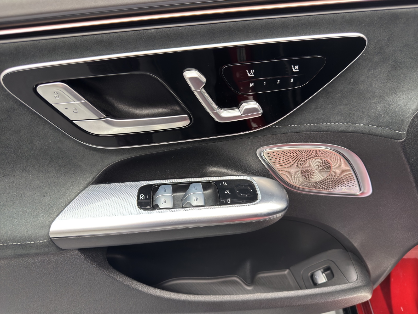 MERCEDES-BENZ AMG EQE 43 4Matic-image-14