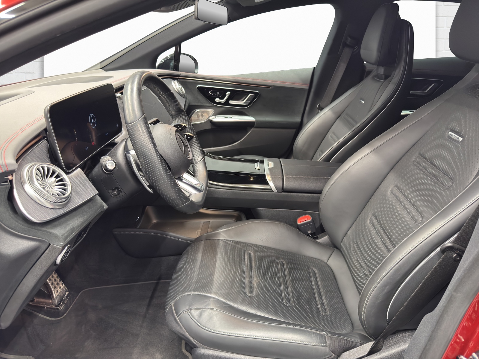 MERCEDES-BENZ AMG EQE 43 4Matic-image-6