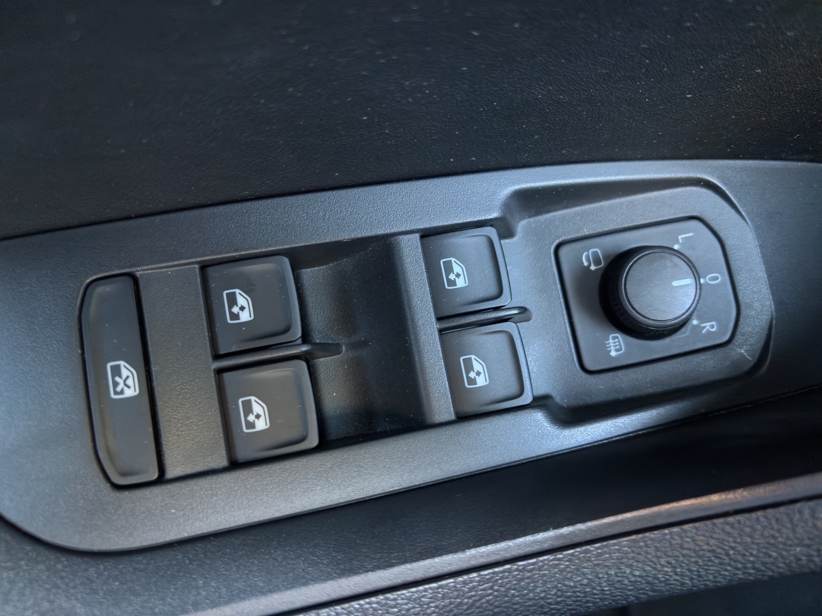 SKODA Kodiaq 2.0 TDI CR L&K 4x4 DSG mit AHK, ergoLedersitzen & aktiver Klimatisierung-image-30