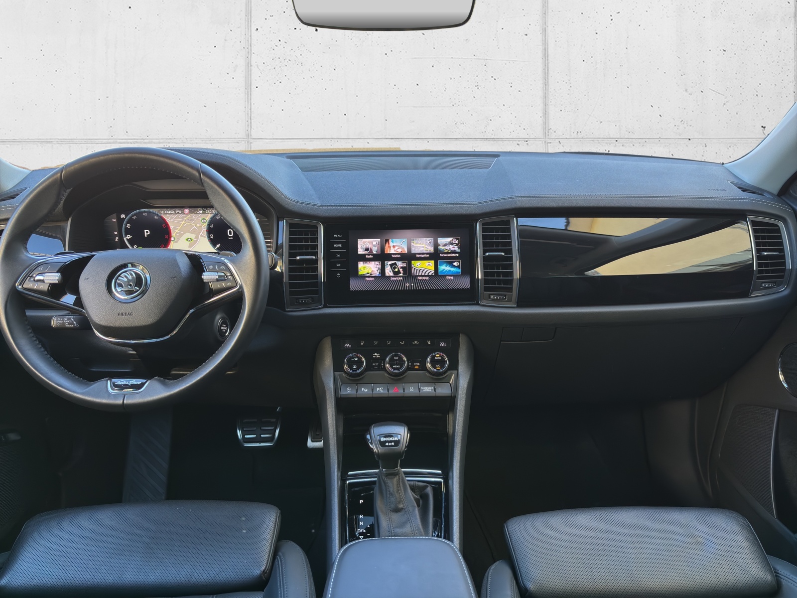 SKODA Kodiaq 2.0 TDI CR L&K 4x4 DSG mit AHK, ergoLedersitzen & aktiver Klimatisierung-image-12