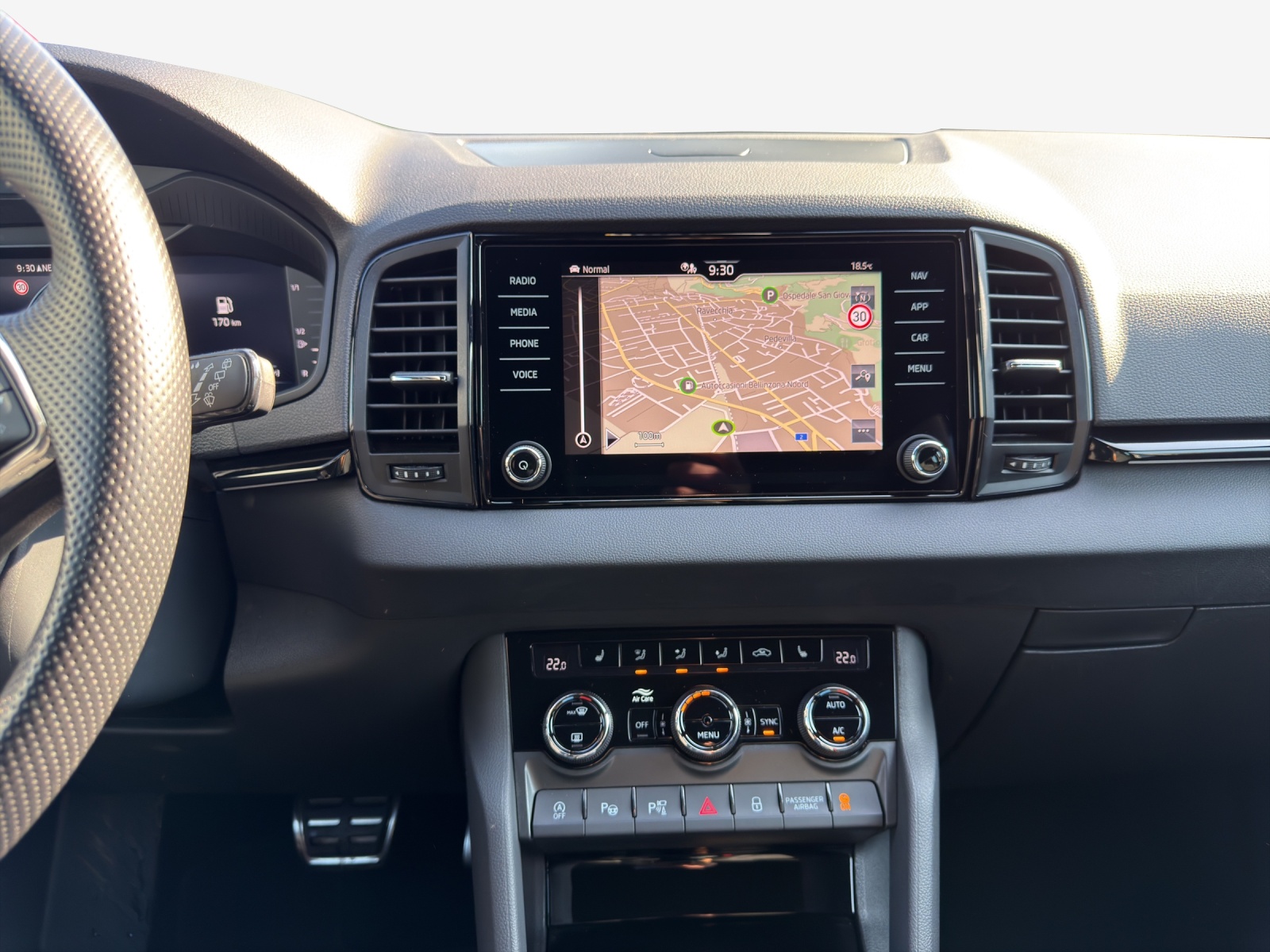 SKODA Karoq 1.5 TSI SportLine DSG-image-10