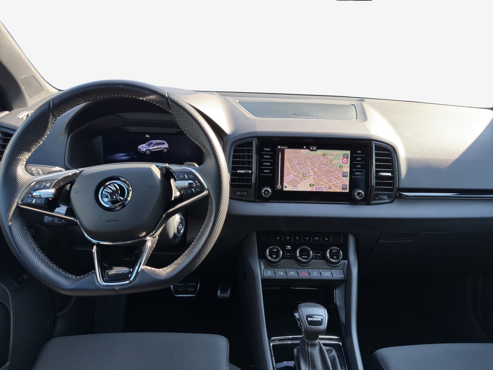 SKODA Karoq 1.5 TSI SportLine DSG-image-8