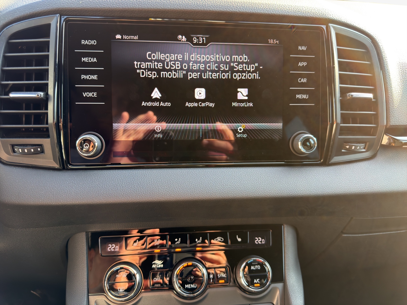 SKODA Karoq 1.5 TSI SportLine DSG-image-15