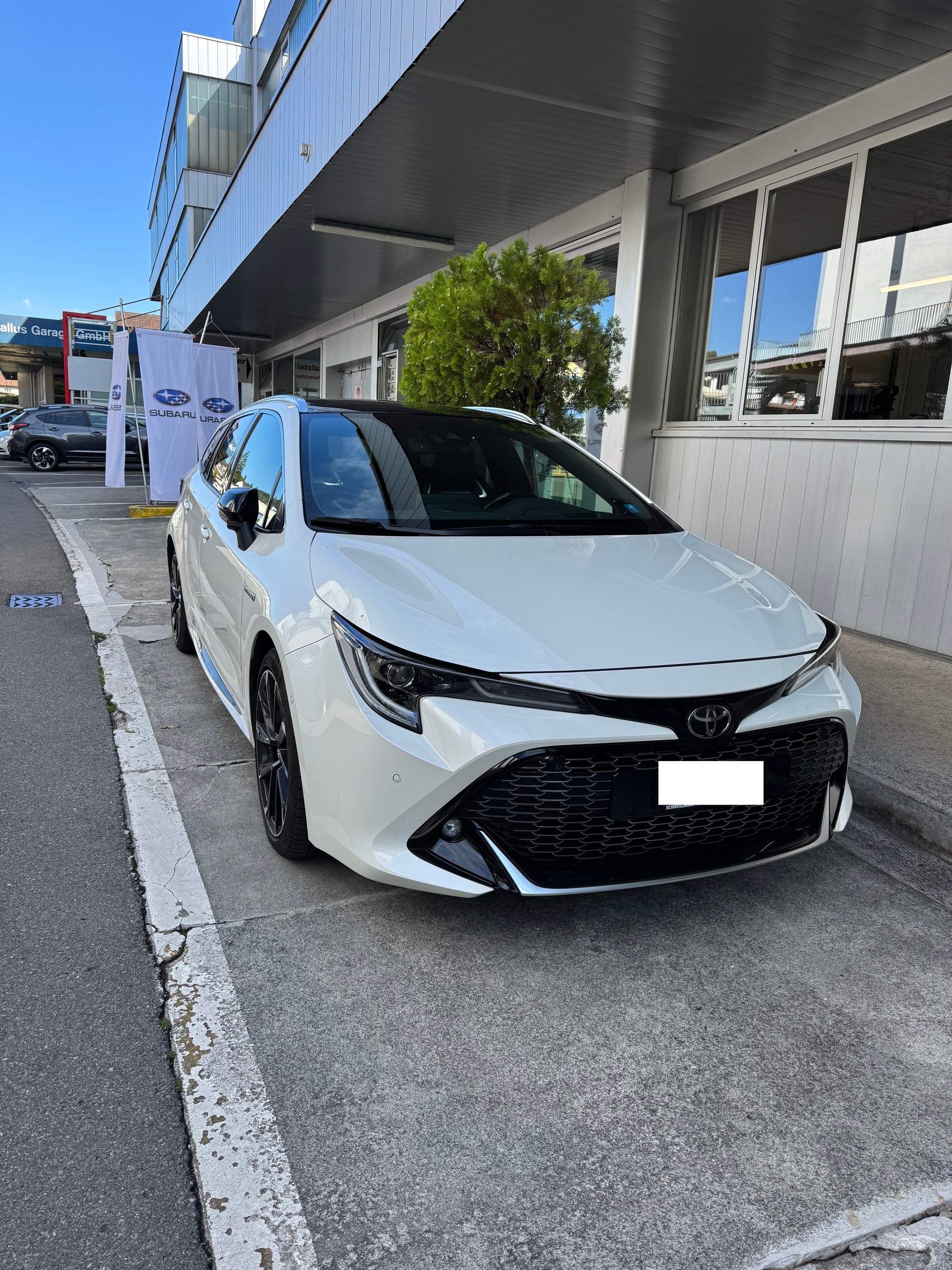 TOYOTA Corolla Touring Sports 2.0 HSD GR-S e-CVT-image-0