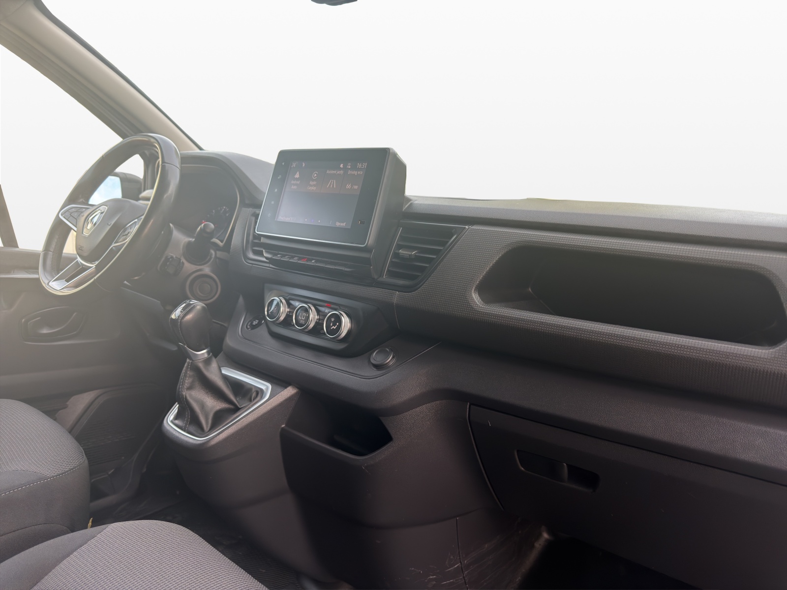 RENAULT Trafic 2.0 Blue dCi 170 Advance L2H1 EDC EN-image-18