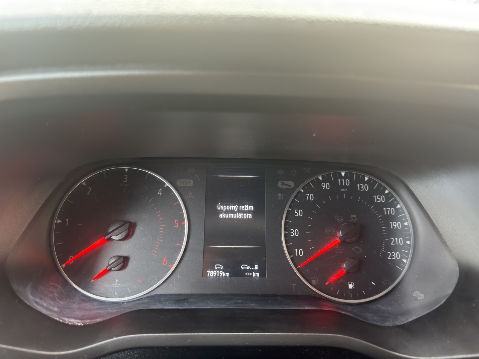 RENAULT Trafic 2.0 Blue dCi 170 Advance L2H1 EDC EN-image-22