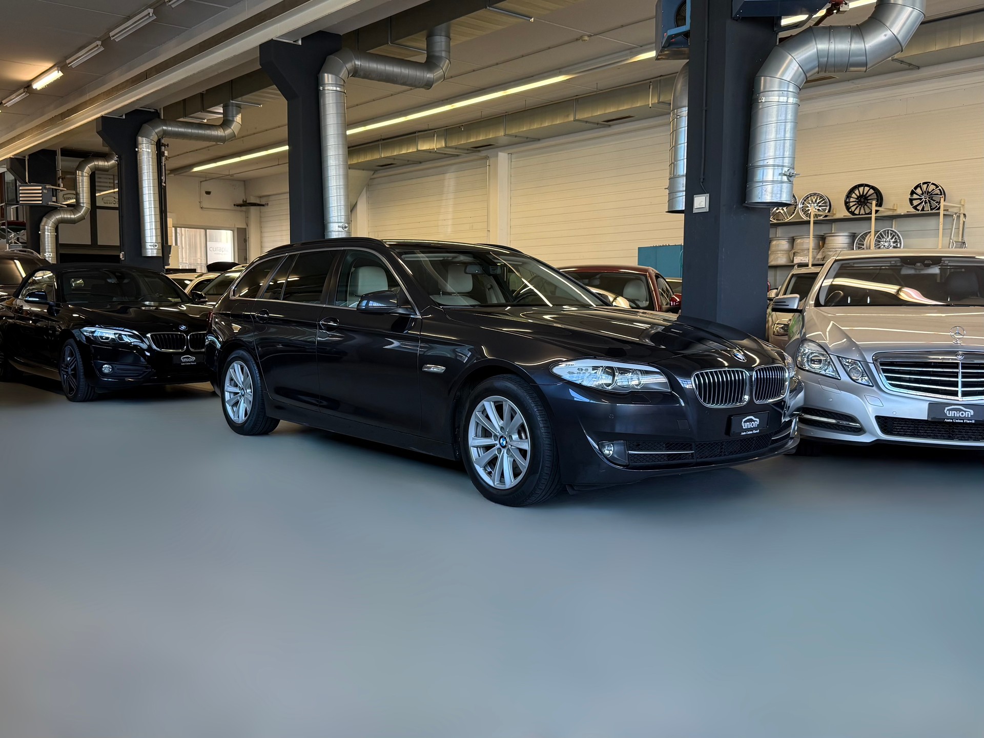 BMW 525d xDrive Touring Steptronic-image-1