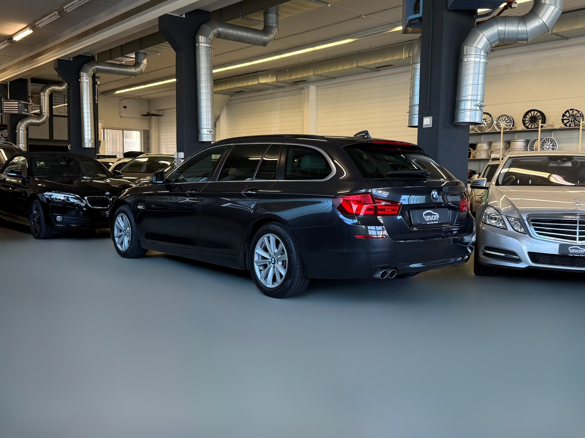 BMW 525d xDrive Touring Steptronic-image-6