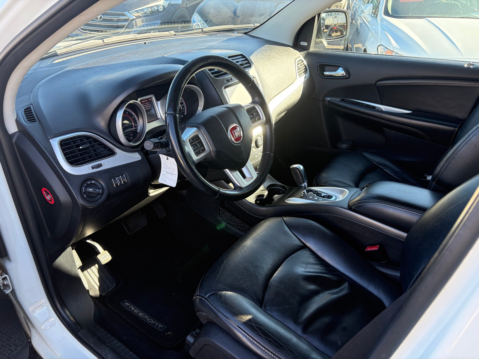 FIAT Freemont 2.0 MJ Park Avenue AWD Automat-image-8