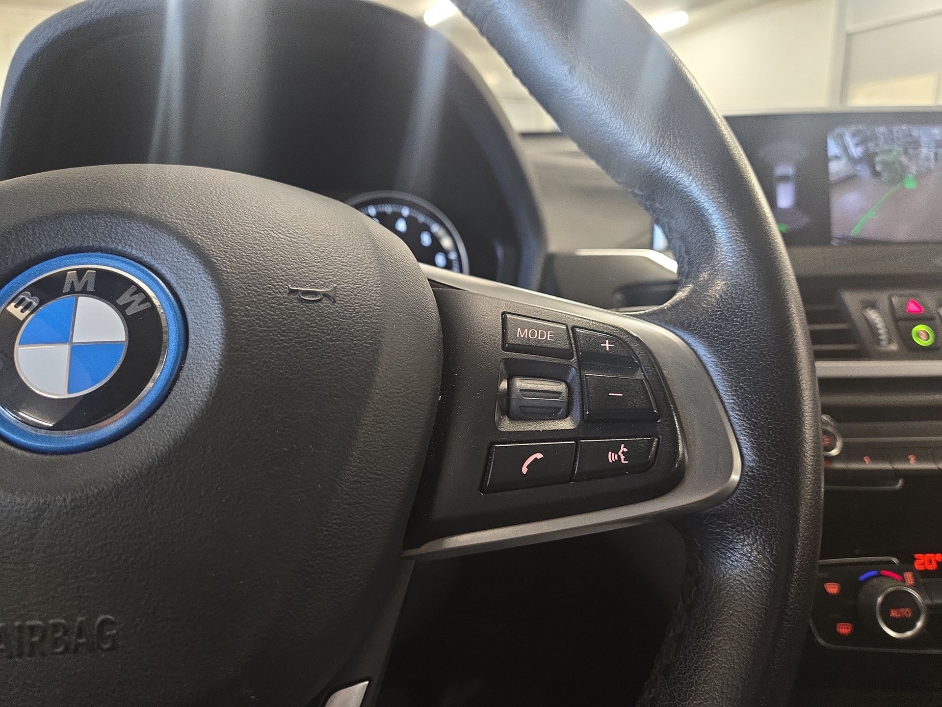 BMW X1 xDrive 25e xLine Steptronic-image-14