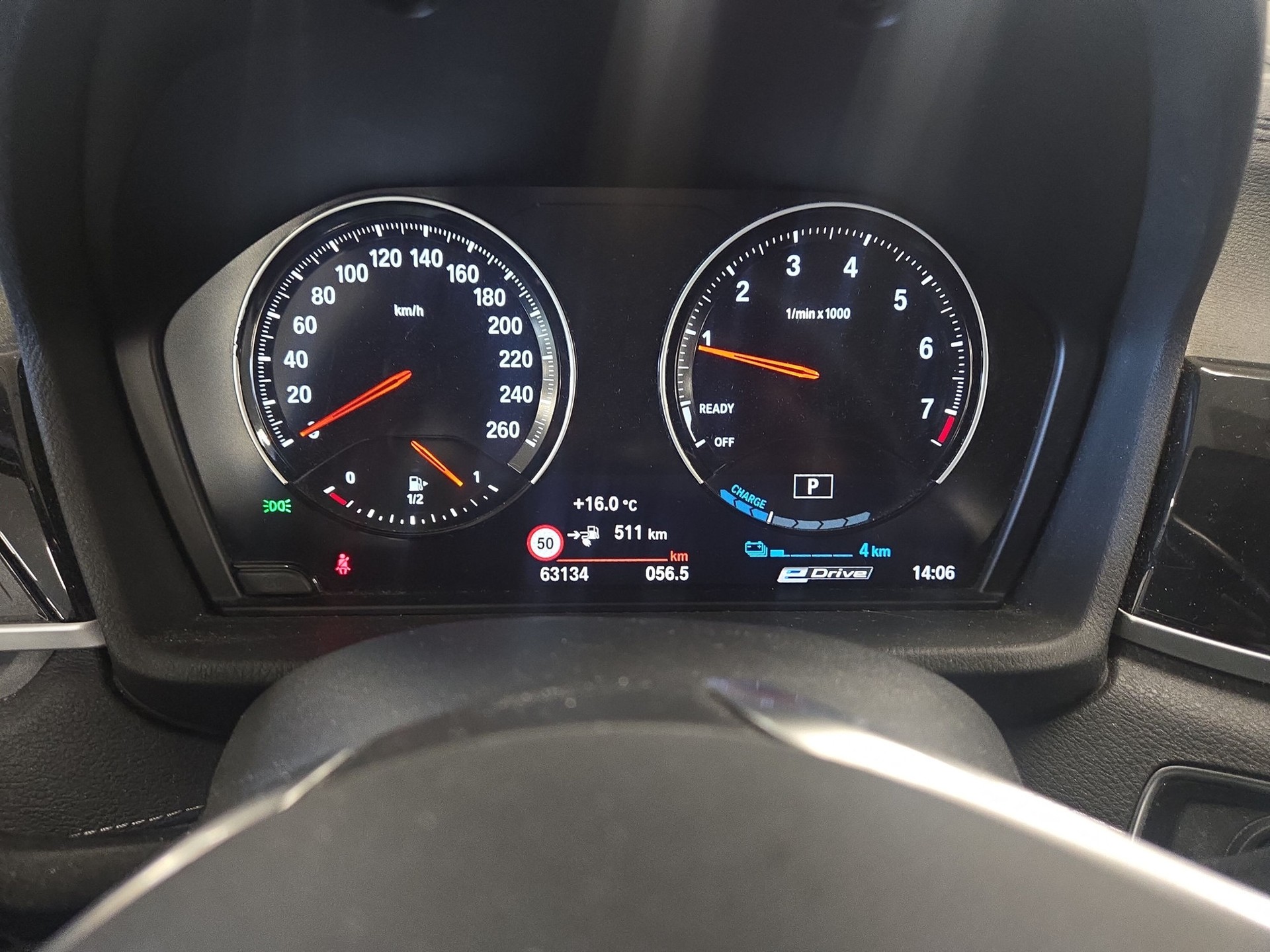 BMW X1 xDrive 25e xLine Steptronic-image-11