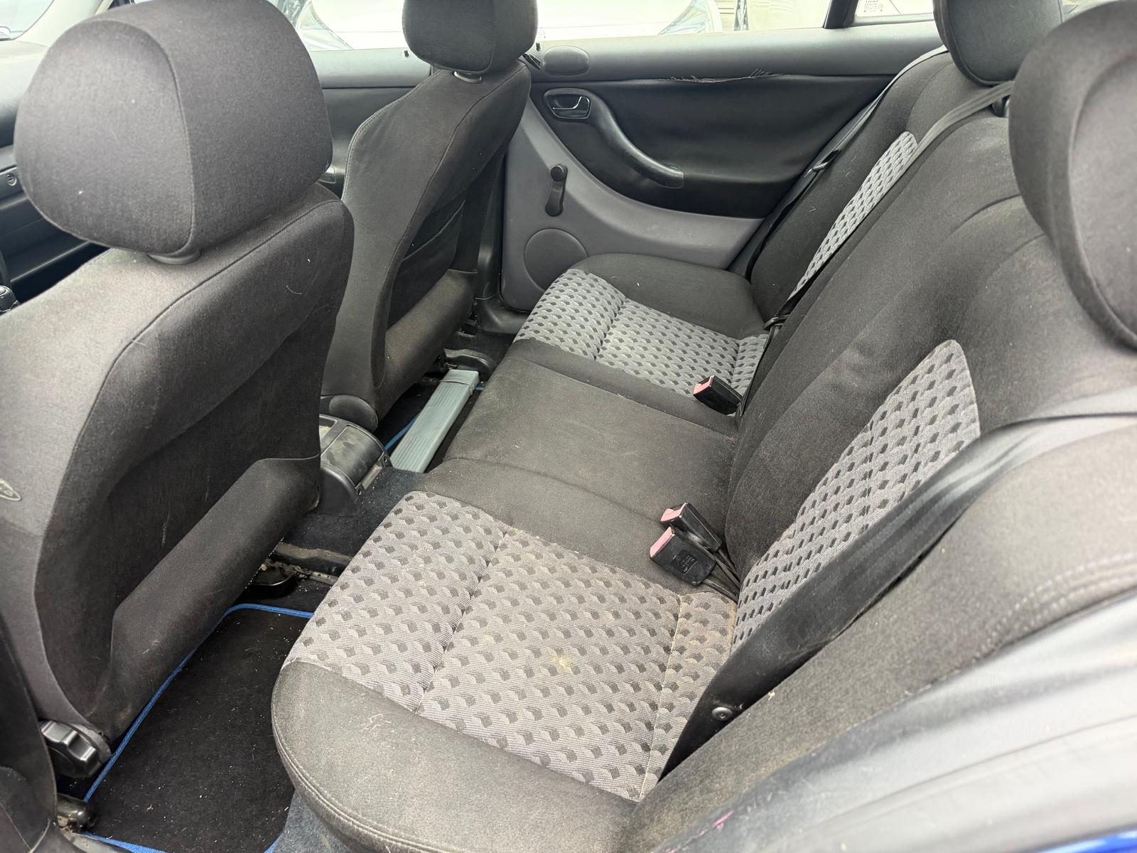 SEAT Leon 1.8 T Sport-image-7