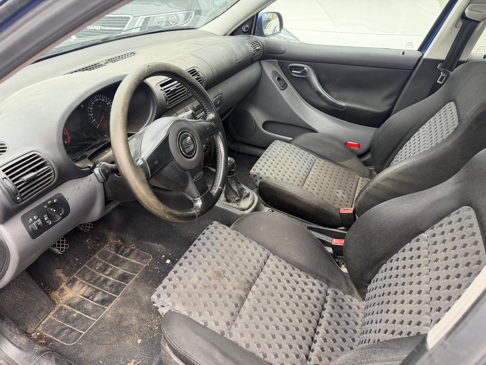 SEAT Leon 1.8 T Sport-image-5