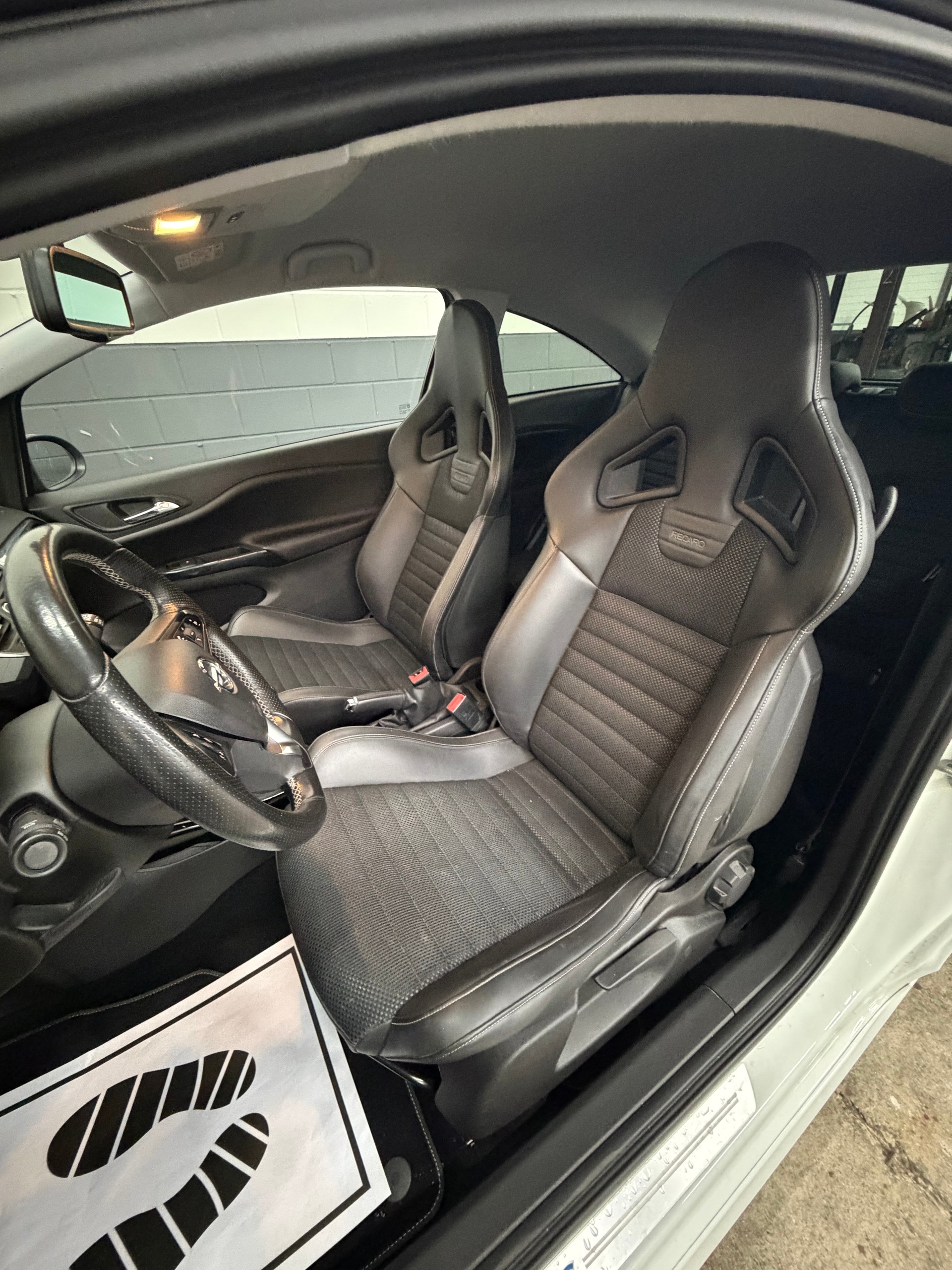 OPEL Corsa 1.6 Turbo OPC //NEU AB MFK!-image-13